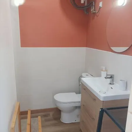 Apartment T1 Mezzanine Proche De La Plage *