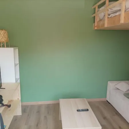 Apartment T1 Mezzanine Proche De La Plage