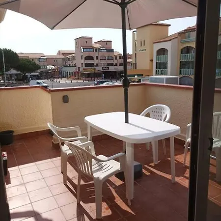 Apartment T1 Mezzanine Proche De La Plage